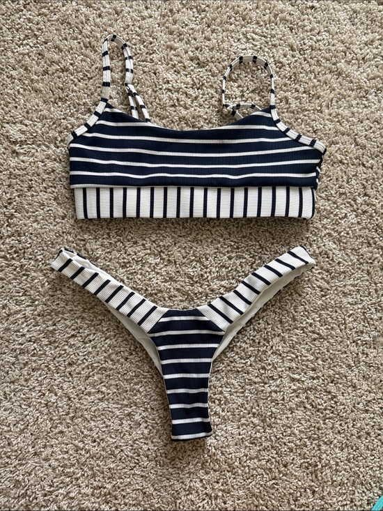 Beach Bunny Other - Beach Bunny Navy and White Striped Ribbed Bikini Set
